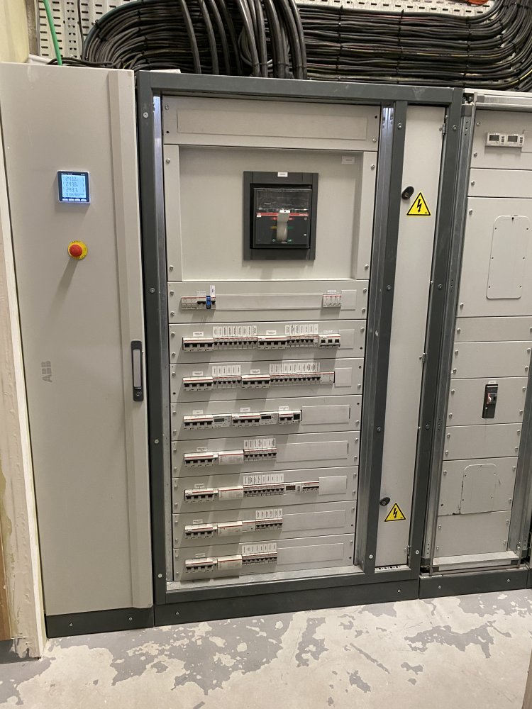 Réhabilitation et remise aux normes d’une armoire électrique d’un local TGBT 4X1250A à Mâcon