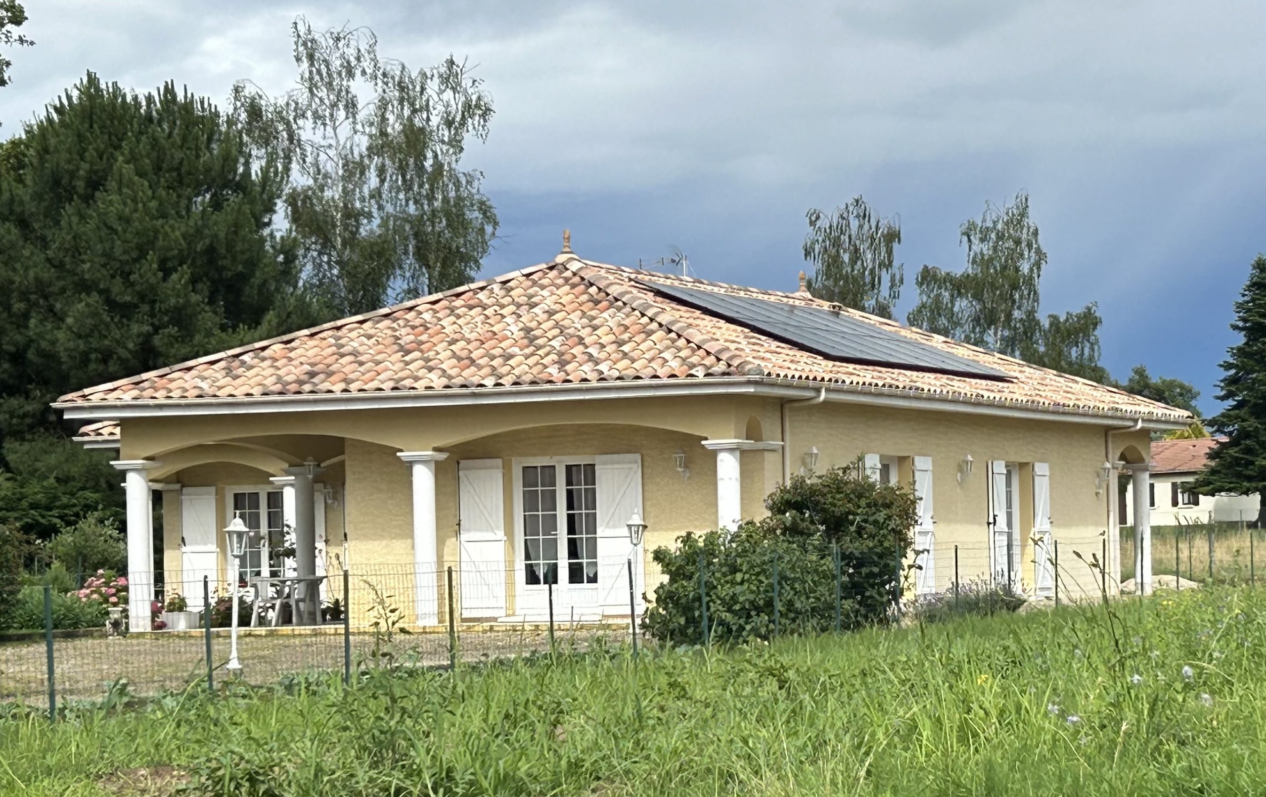 Installation de panneaux photovoltaïques 5.95 KWc à L’Abergement de Cuisery