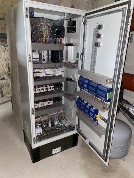 installation_electricite_generale_mini_parc_attraction_mini_world_toulon_3_r1